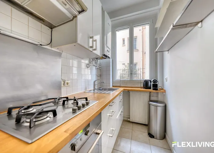 Lägenhet 2 Bedrooms Experience In Charm & Elegance *