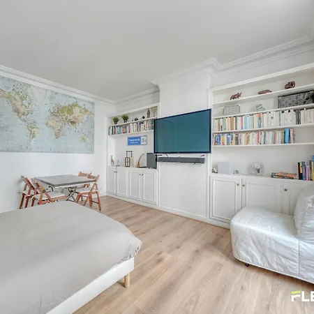 2 Bedrooms Experience In Charm & Elegance