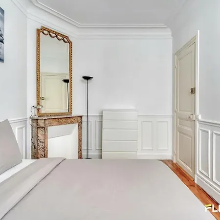 2 Bedrooms Experience In Charm & Elegance Daire Paris