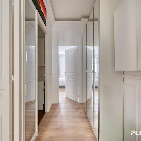 2 Bedrooms Experience In Charm & Elegance