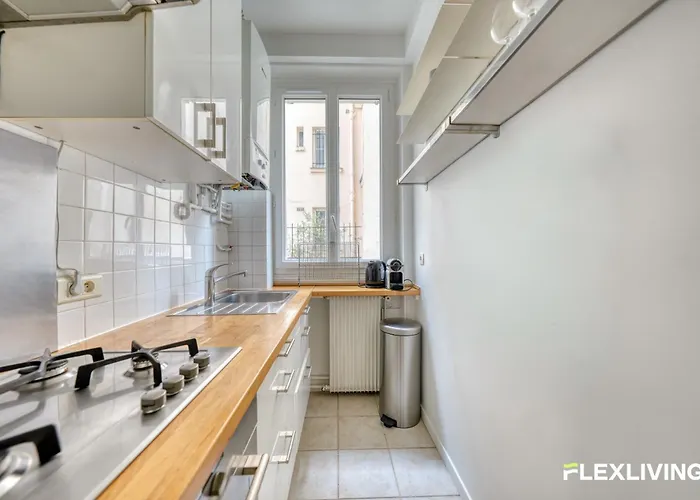 2 Bedrooms Experience In Charm&elegance Appartement